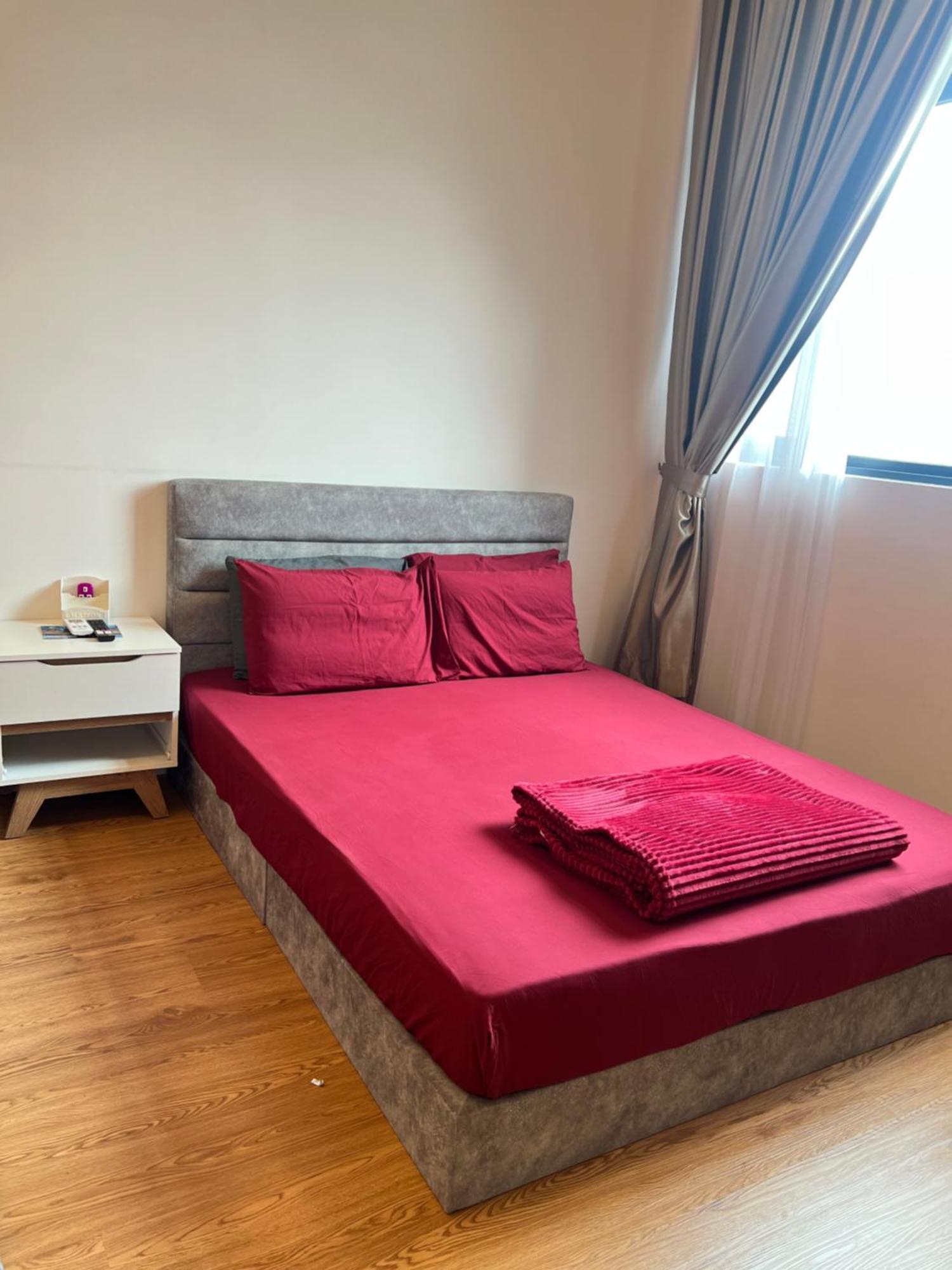 Chambers At Pwtc Apartment